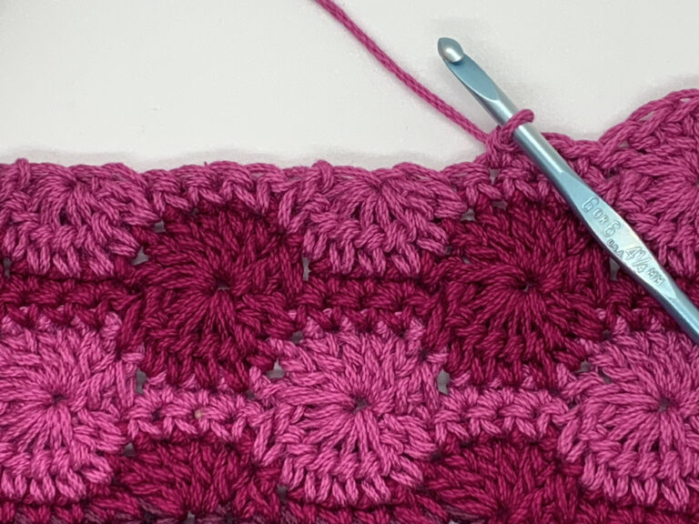 close up of the catherine wheel crochet stitch